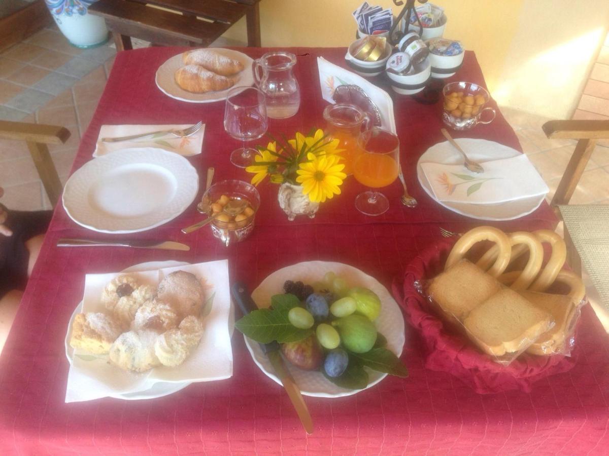 Le Chalet Del Pollino โรตอนดา ภายนอก รูปภาพ