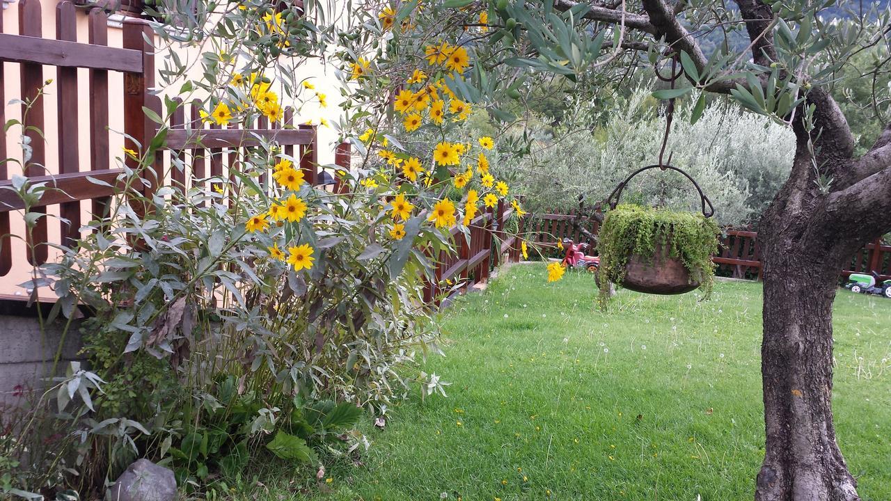 Le Chalet Del Pollino โรตอนดา ภายนอก รูปภาพ