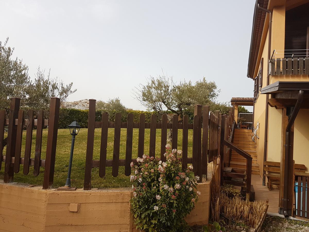Le Chalet Del Pollino โรตอนดา ภายนอก รูปภาพ