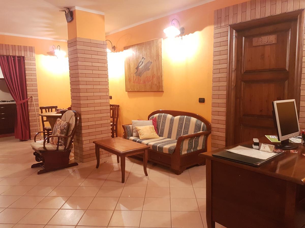 Le Chalet Del Pollino โรตอนดา ภายนอก รูปภาพ